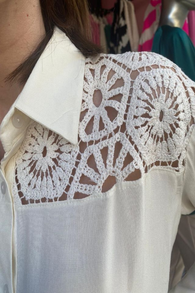 Güpür Detaylı Gömlek