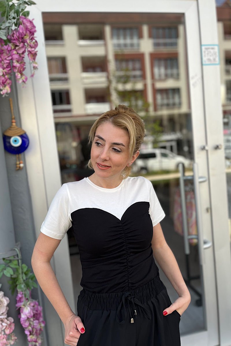 İki Renkli Büzgülü Tişört