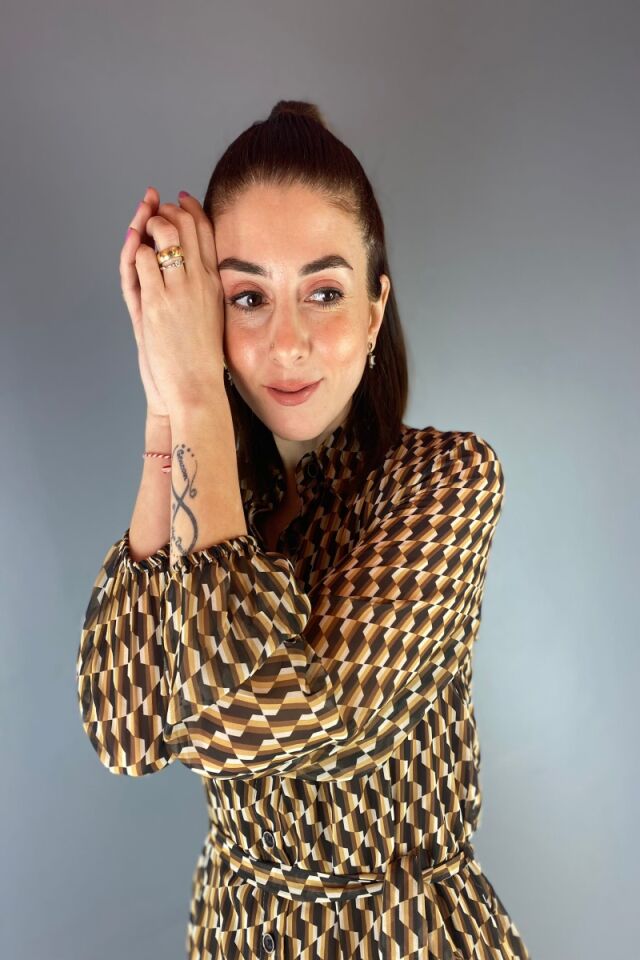 Kuşaklı Düğmeli Şifon Elbise