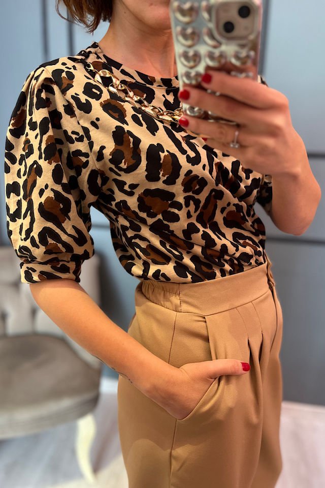 Kolye Detaylı Leopar Bluz
