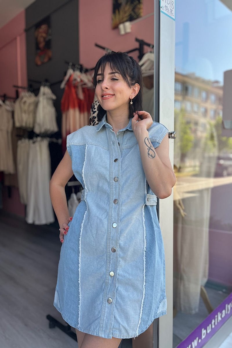 İki renkli Düğmeli Kot Elbise