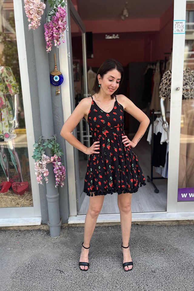 Çilekli Elbise-Siyah