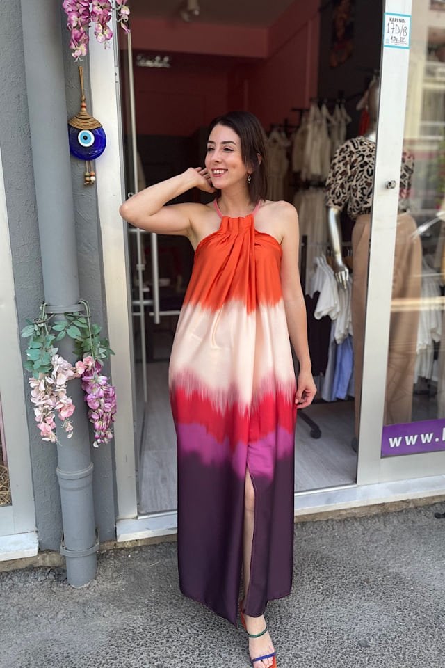 Kolyeli Renkli Saten Elbise