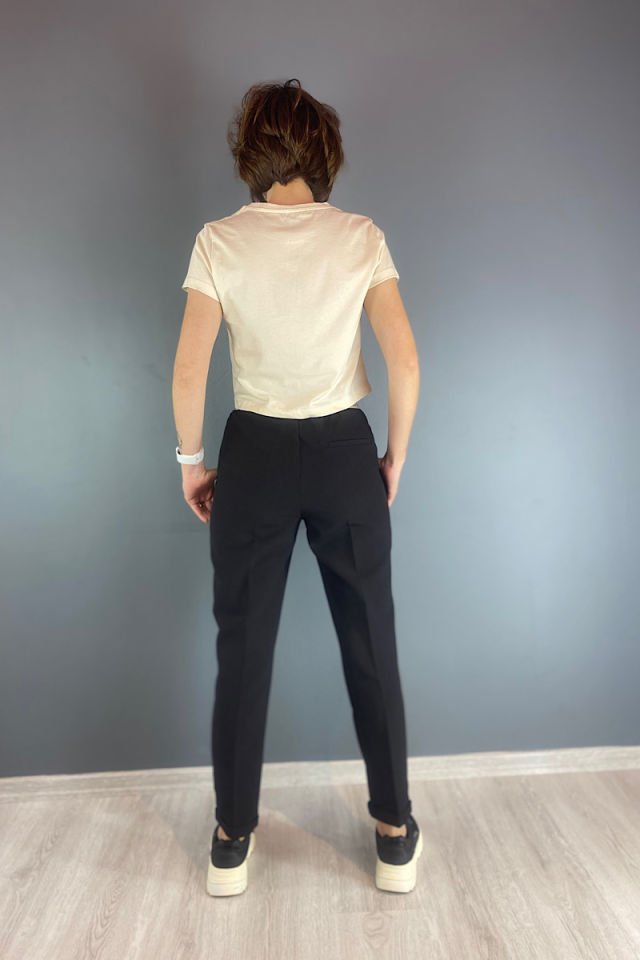 Arkası Lastikli Pantolon -Siyah