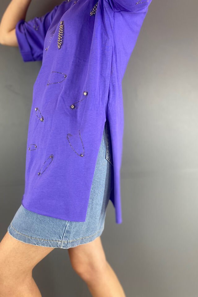 Çengelli İğne Detaylı Tişört -Lila