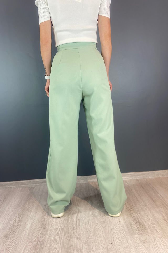 Kol Detaylı Triko-Beyaz