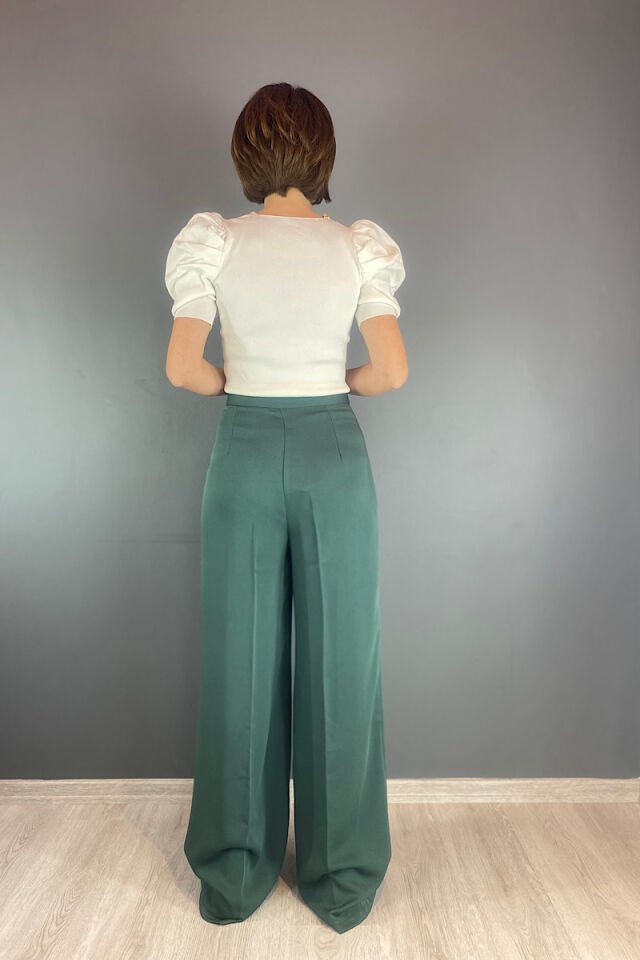 Prenses Kol Yakası Zincirli Triko-Beyaz