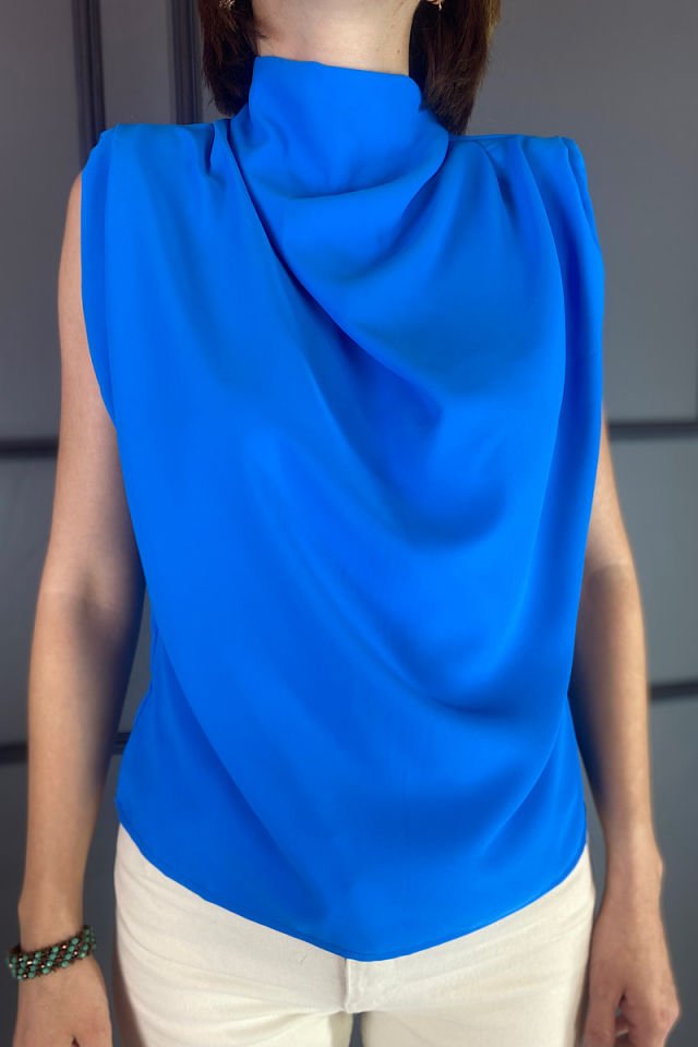 Vatkalı Kolsuz Bluz Mavi