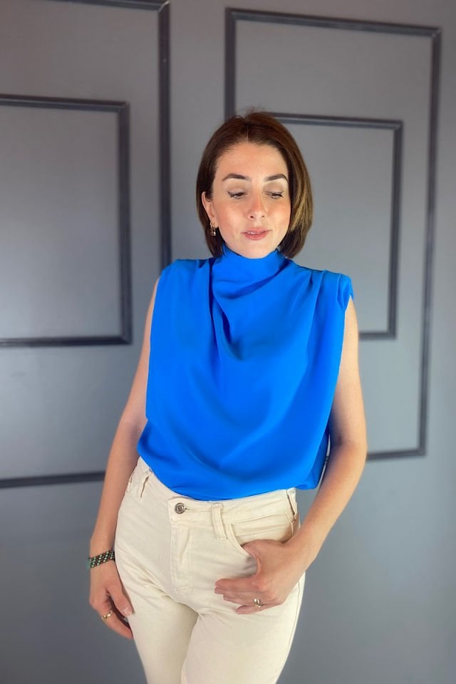 Vatkalı Kolsuz Bluz Mavi