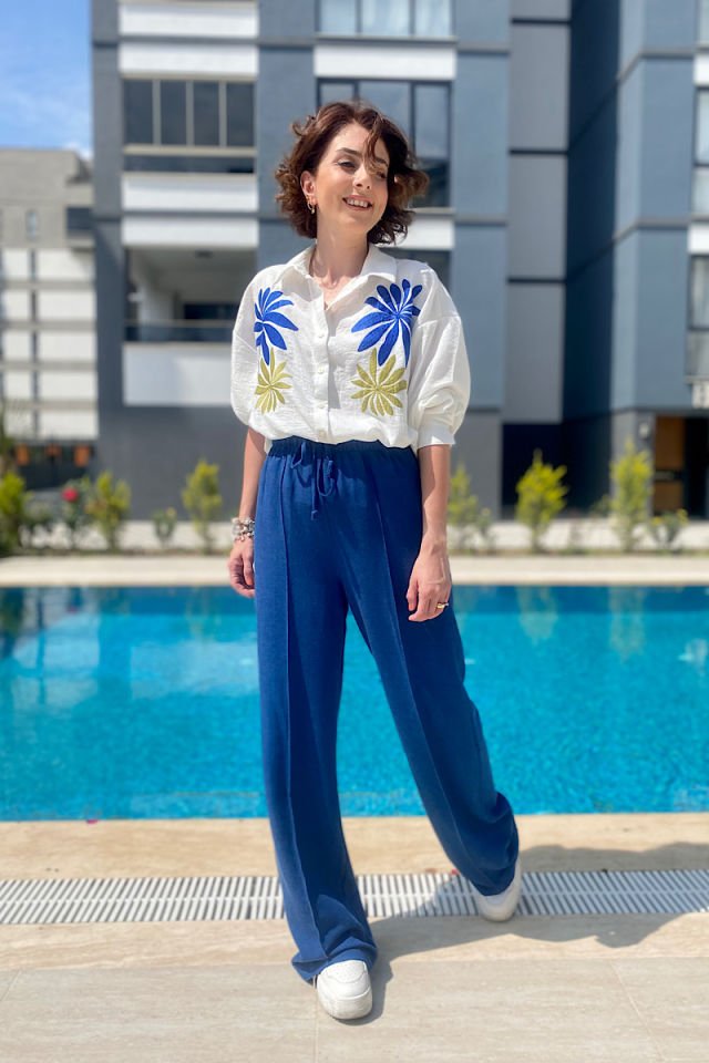 Çiçek Nakışlı Gömlek -Beyaz