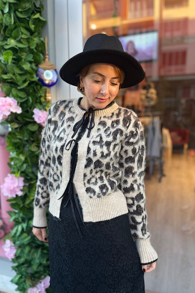 Leopar Desen Kurdele Bağlamalı Hırka
