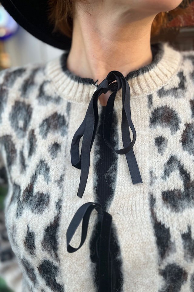 Leopar Desen Kurdele Bağlamalı Hırka