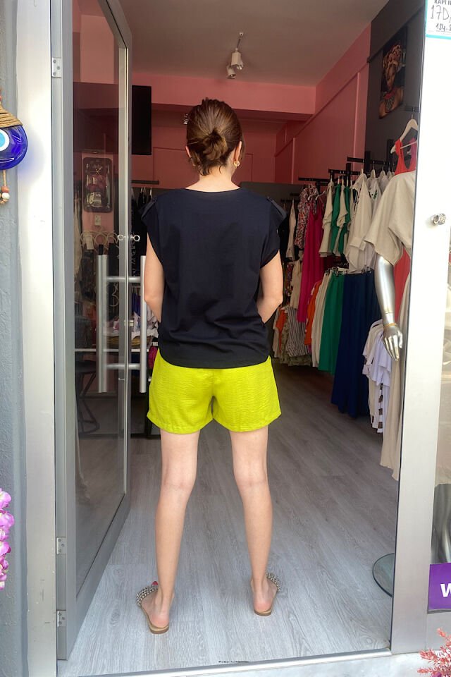 Fıstık Yeşili Şort