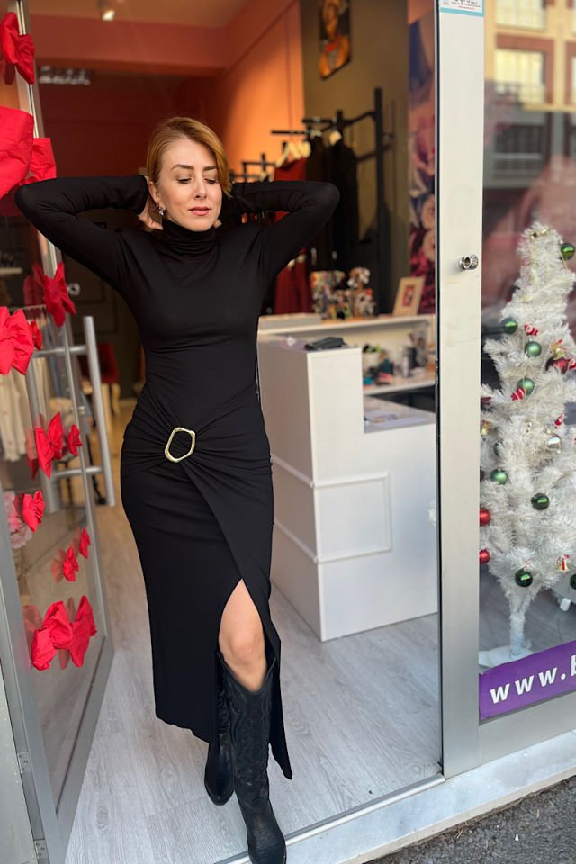 Vatkalı Toka Detay Elbise-Siyah