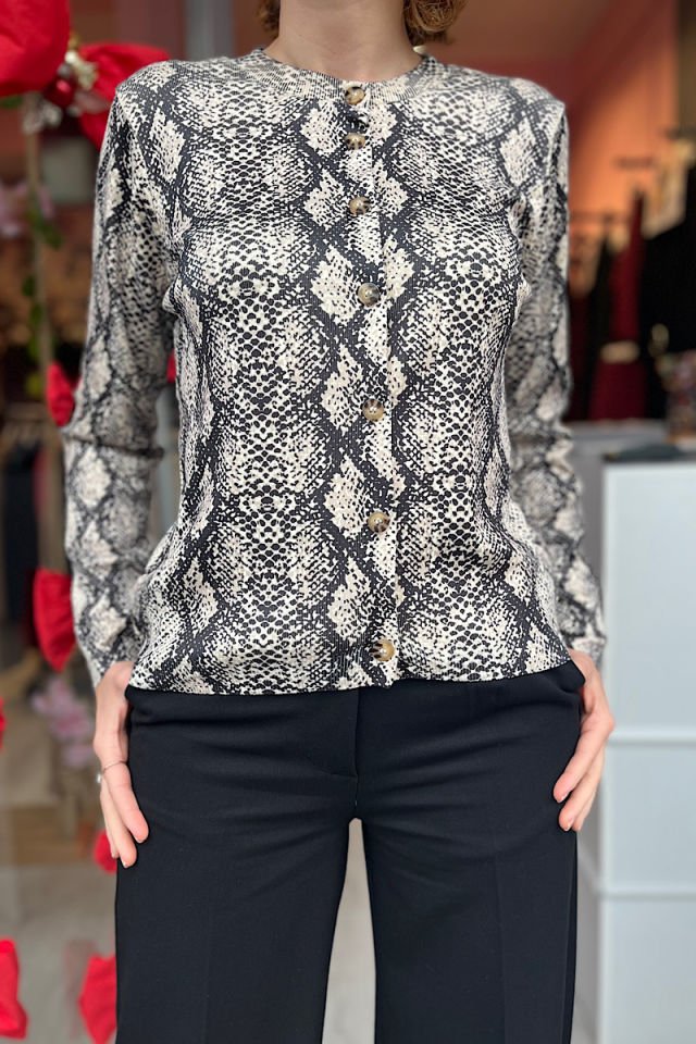 Yılan Desen Düğmeli Triko