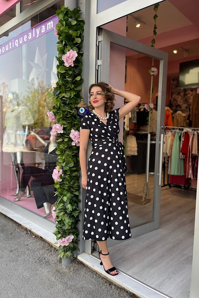 Puantiyeli Kruvaze Midi Elbise-Siyah