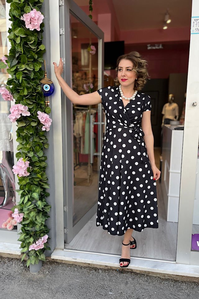 Puantiyeli Kruvaze Midi Elbise-Siyah