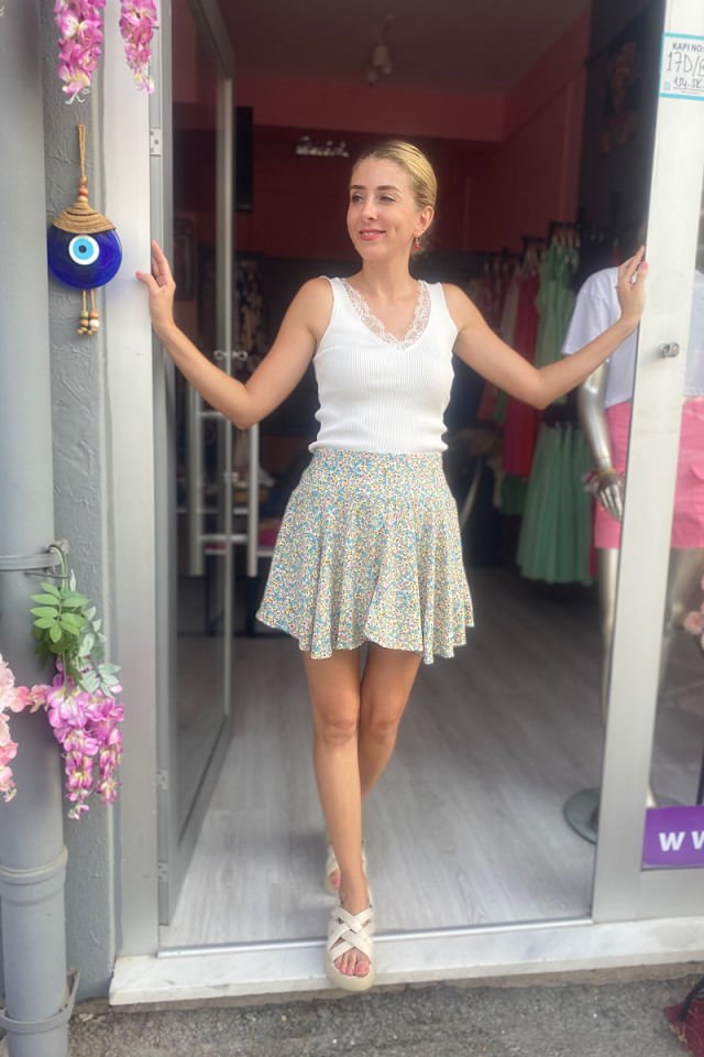 Önü Dantelli Fitilli Atlet-Beyaz