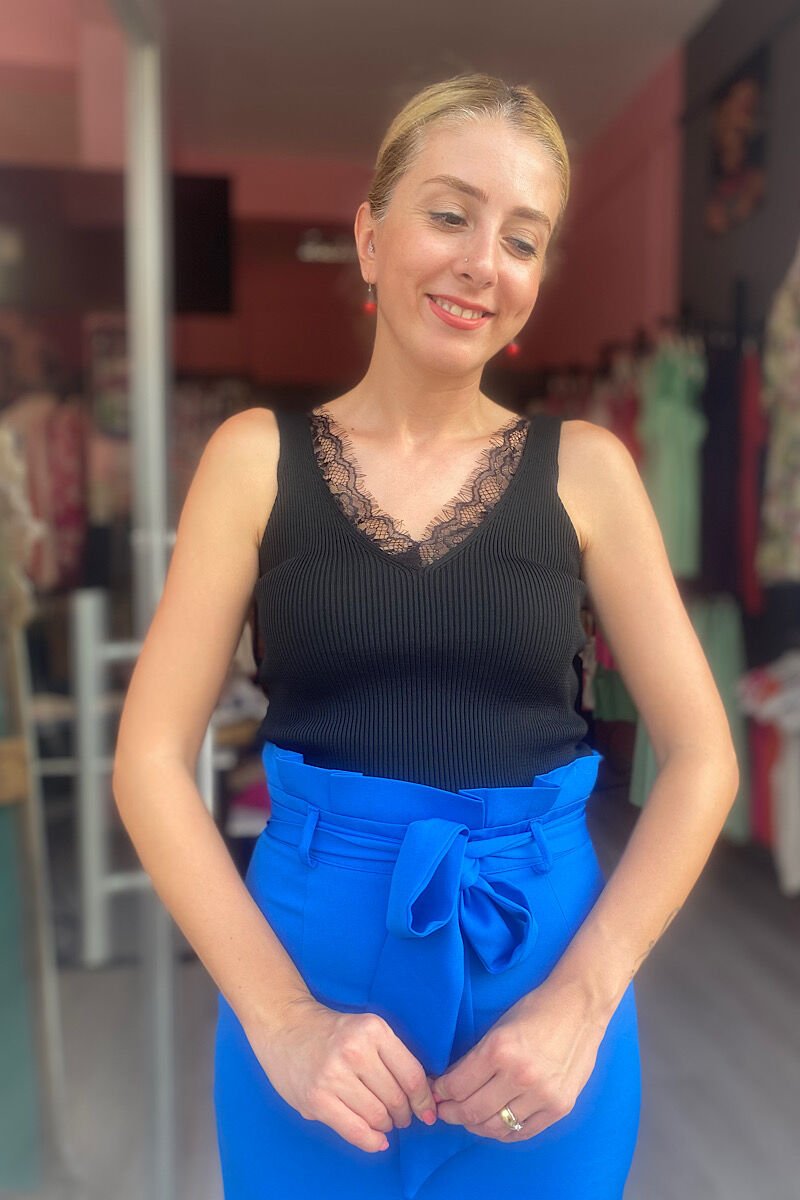 Önü Dantelli Fitilli Atlet-Siyah