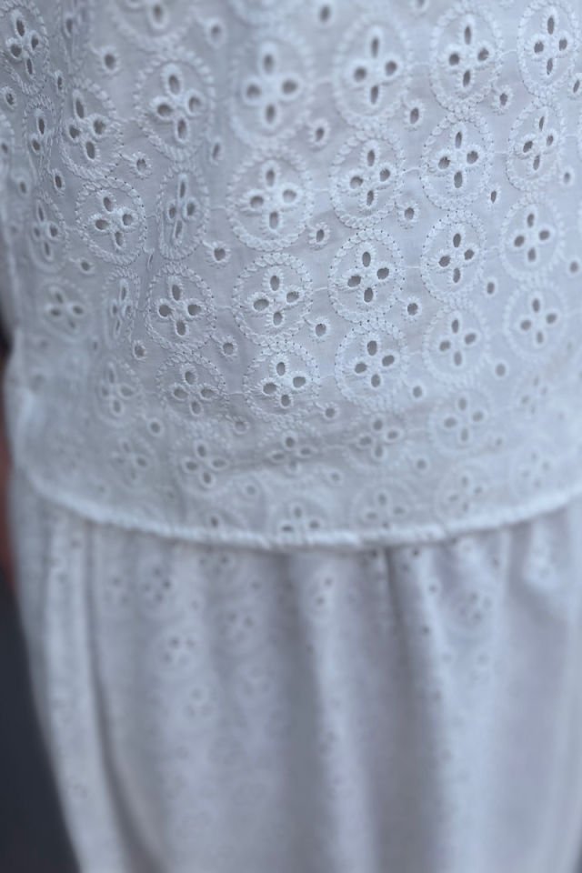 Brode Kumaş Askılı Bluz-Ekru