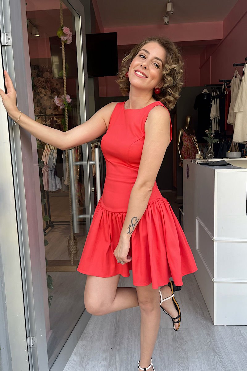 Sırt Dekolteli Mini Elbise-Nar Çiçeği