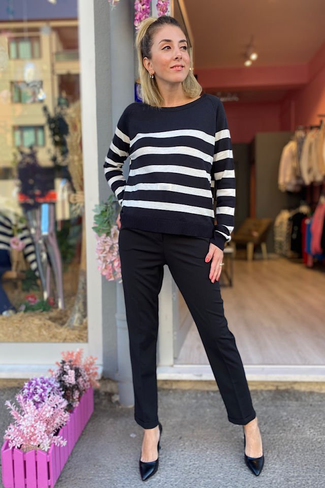 Çizgili Triko -Siyah