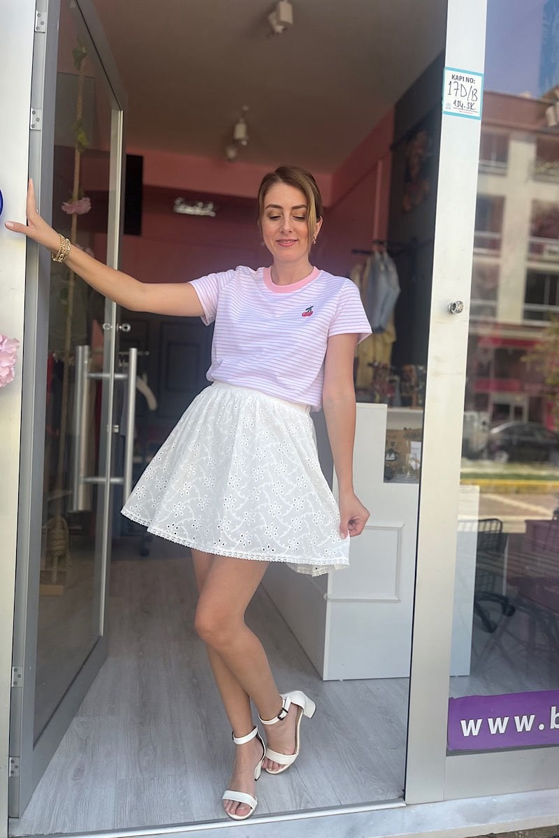 Kiraz Nakışlı Çizgili Tişört-Pembe