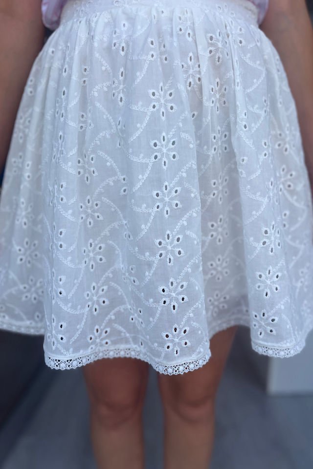 Brode Kumaş İçi Şortlu Etek-Ekru